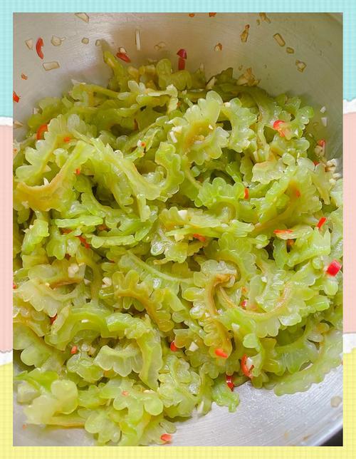 夏季如何通过排毒苦瓜餐轻松瘦身？