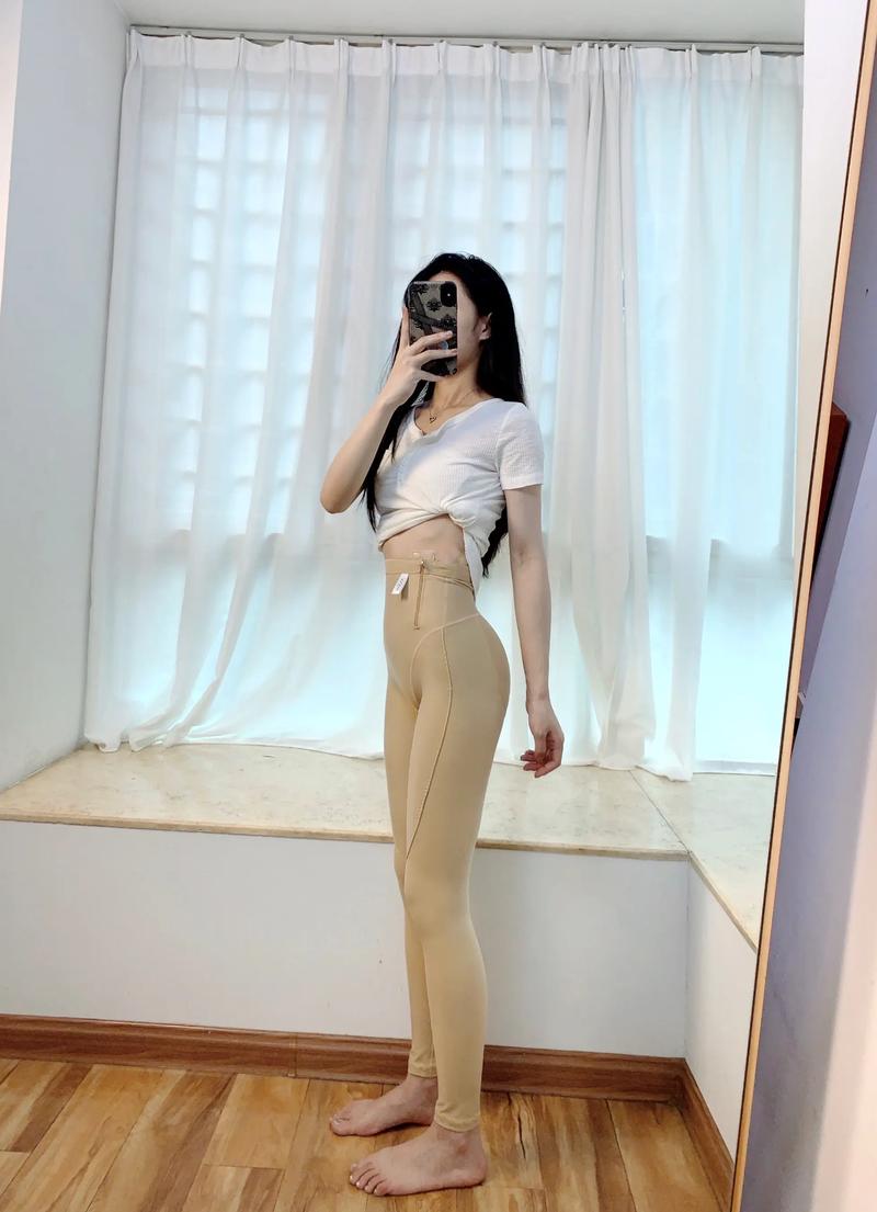 吸脂纤腿后如何变身成为专业腿模？
