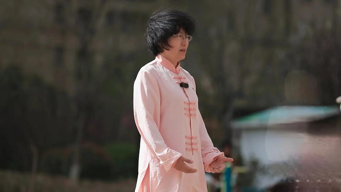 春季适合做什么运动来增强体质和活力呢？