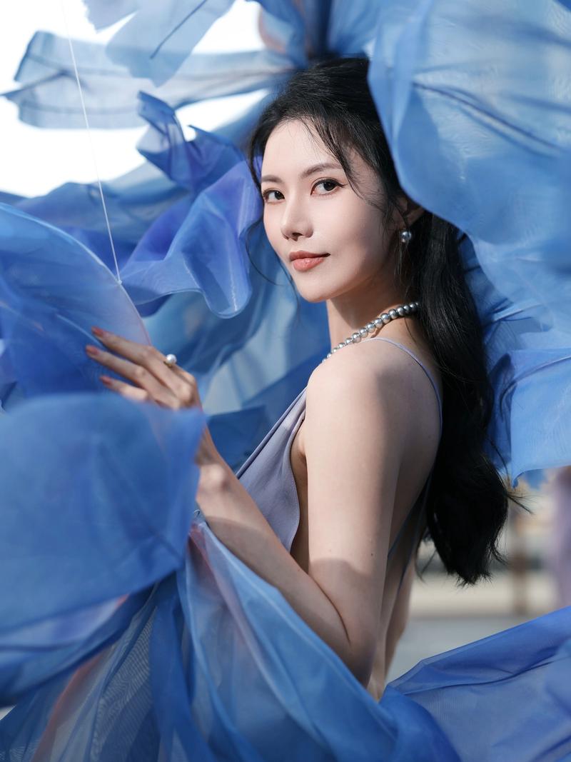 如何打造自然性感女神形象？