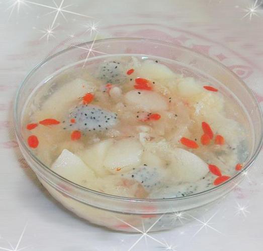 火龙果炖双耳雪梨能帮助减肥排毒吗？