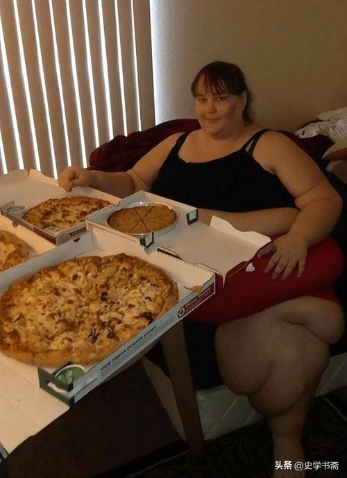 世界上蕞重的女人减掉一半体重后她的体重会是多少？