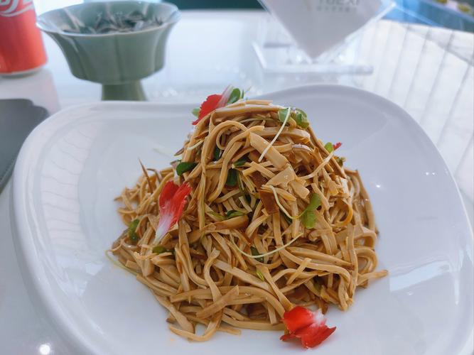 蒜香双丝减肥食谱怎么做？