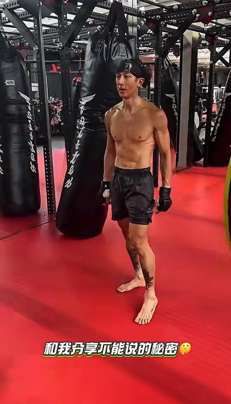 吴尊是如何通过步行锻炼打造出性感身材的？