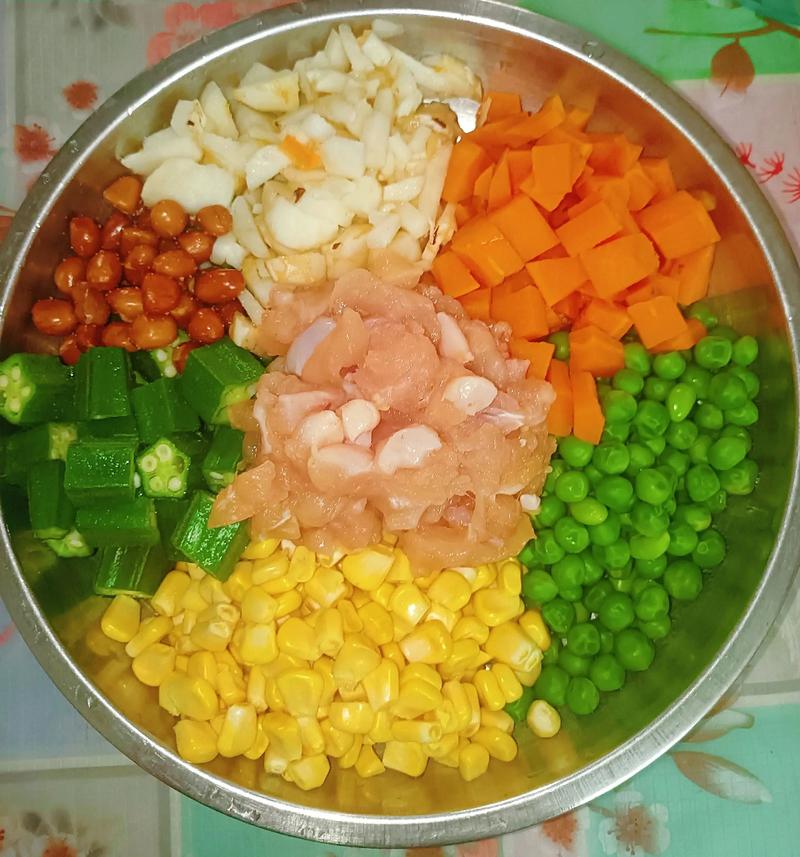 每天晚上吃三种不同颜色的蔬菜，能帮助我减掉肥肉吗？
