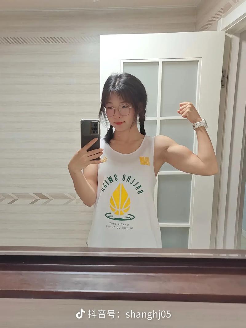 运动减肥变成肌肉女，这样的转变得不偿失吗？