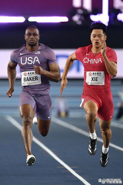 谁曾跑步穿越南美洲超过一万公里？