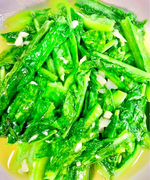 餐厅清炒油麦菜真的含油量那么高吗？