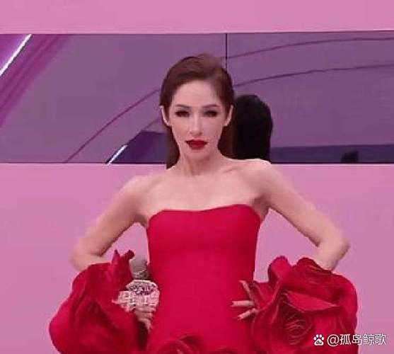 萧亚轩是如何分享她的独特减肥方法的？