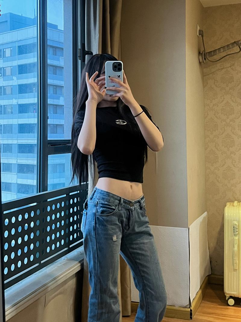 长期穿低腰裤会导致小腹突出吗？如何避免变成小腹婆？