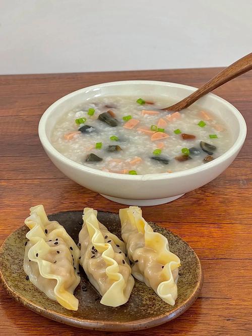 冬日早餐吃什么食物搭配可依抵御寒冷？