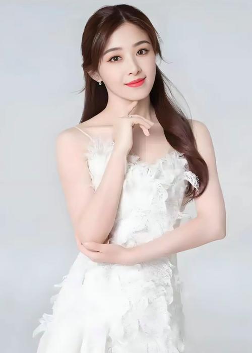 张含韵为工作只吃西兰花瘦出小V脸，她是怎么Zuo到的？