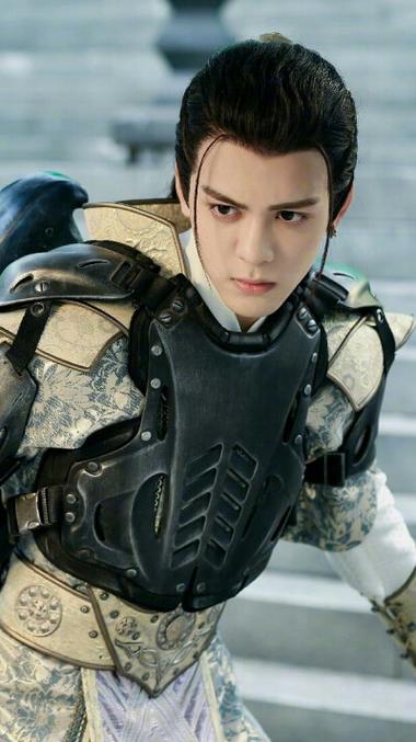 曾舜晞在拍摄《择天记》期间，是如何成功减重10公斤的？