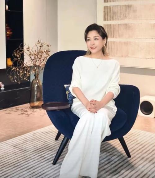 王菲李静产后如何快速减肥，不伤身且效果显著的方法是什么？