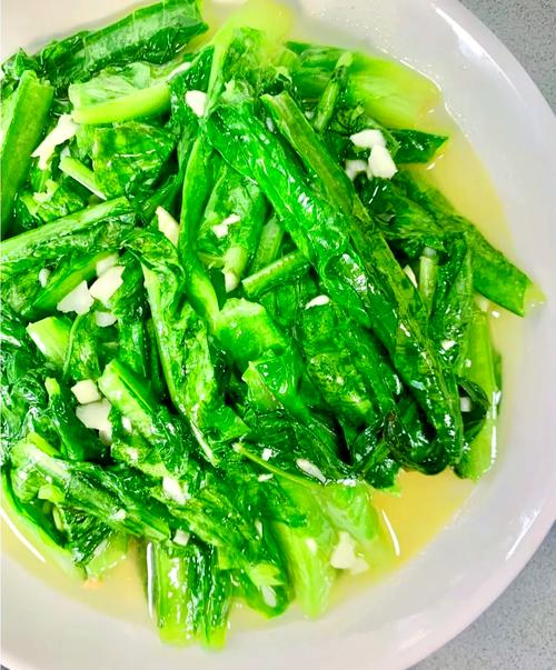 餐厅清炒油麦菜真的含油量那么高吗？