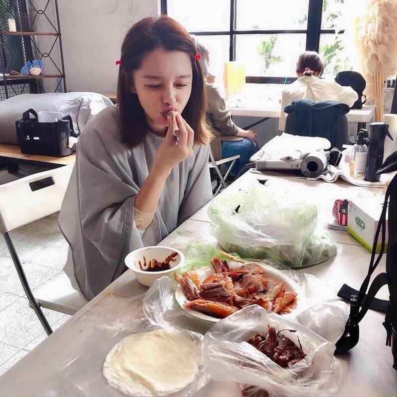 产后如何像徐若瑄一样成功减肥32斤？公开她的减肥方法是什么？