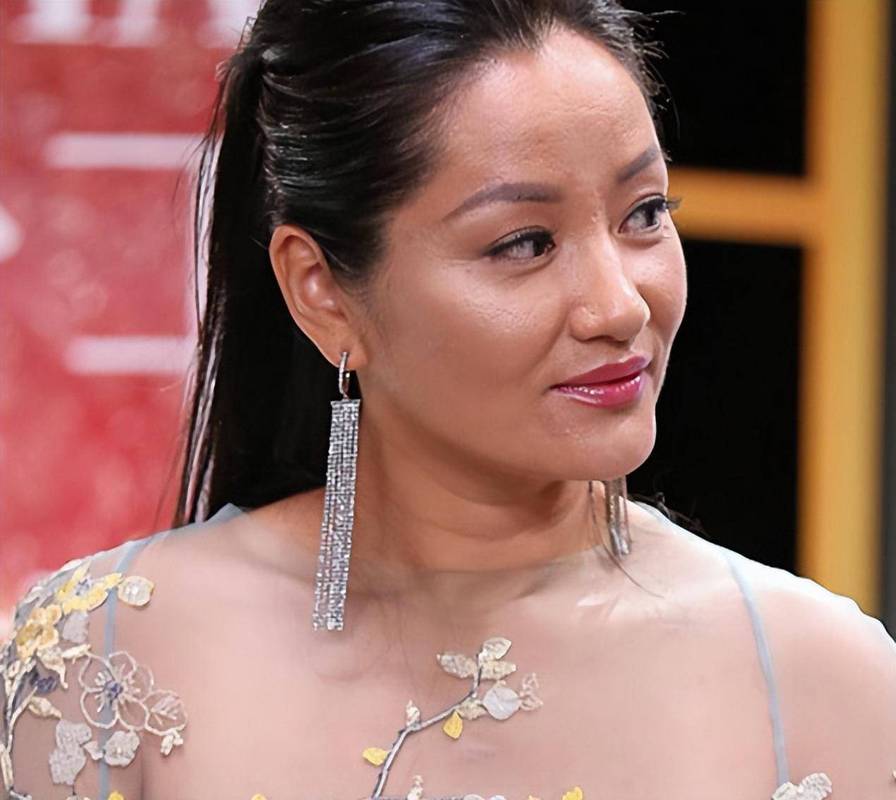 瞿颖面对瘦身是否感到不从容呢？