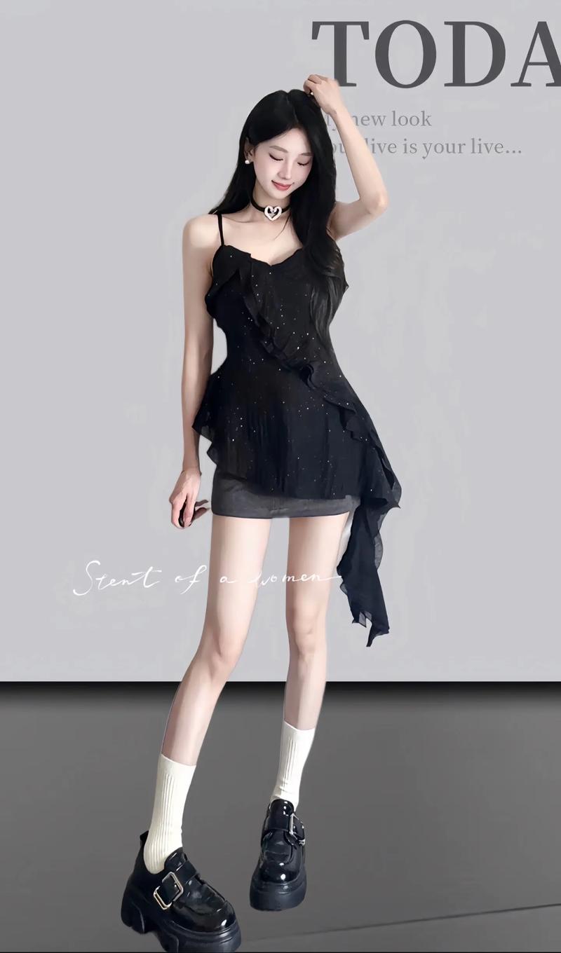 女人的美丽是否完全由下半身来决定呢？