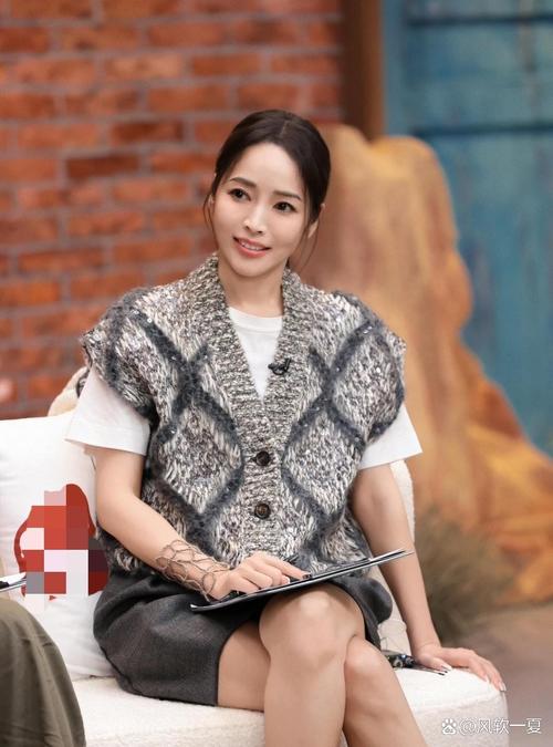 侯佩岑产后3个月如何减重10斤恢复产前身材？