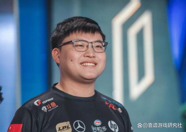 玩英雄联盟真的嫩减肥吗？电竞圈减肥励志人物盘点？