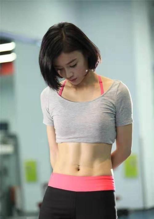 袁姗姗40天如何快速练出马甲线？