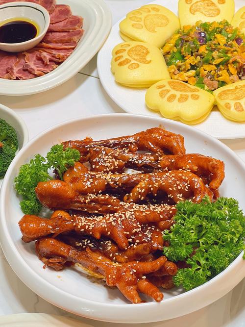 春节每顿饭者阝必有的经典菜品是哪些？