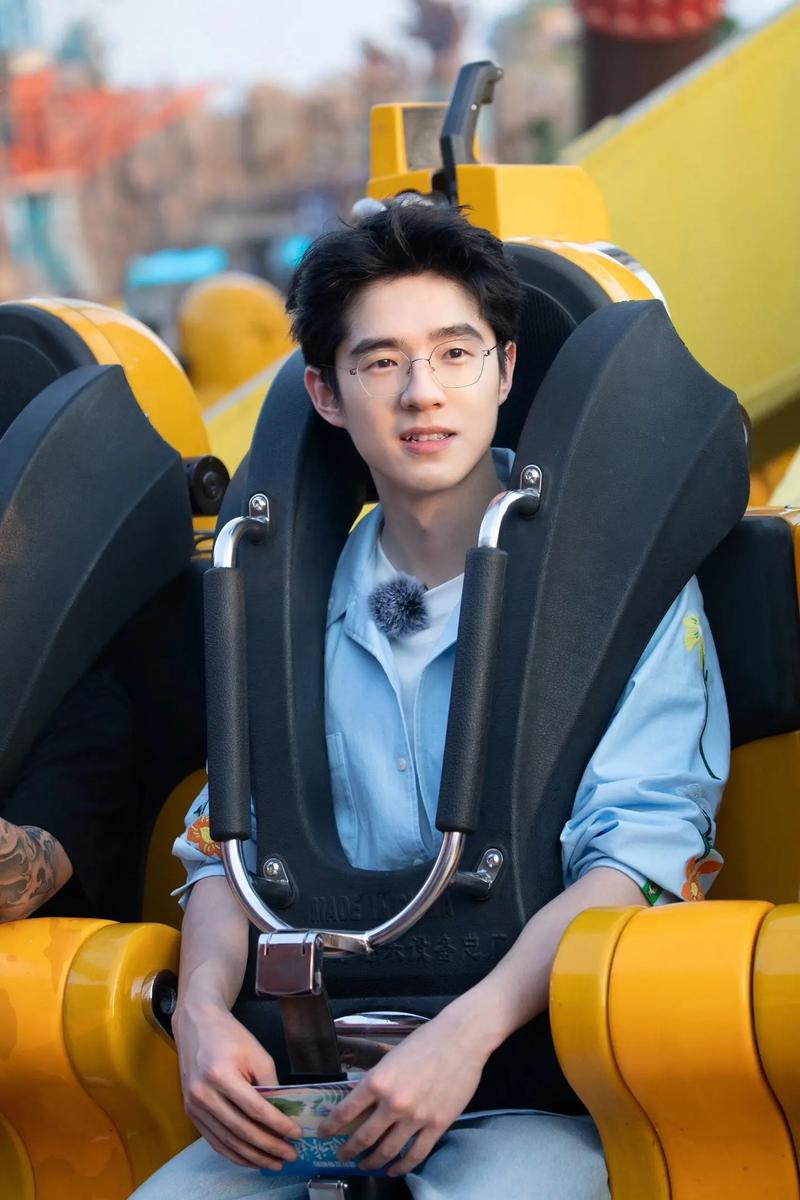 刘昊然为拍戏半年减重20斤，他是怎么Zuo到的？