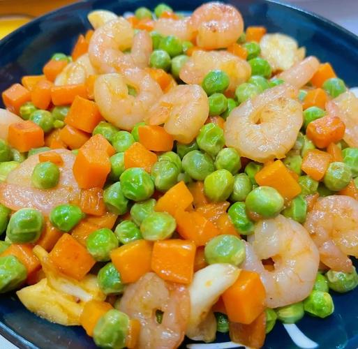 如何制作秘制青豆炒虾仁，达到娱乐效果？