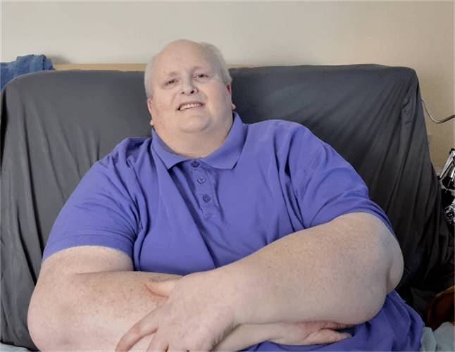 英国那位减掉60斤的肥胖父亲，怎么变成型男了？