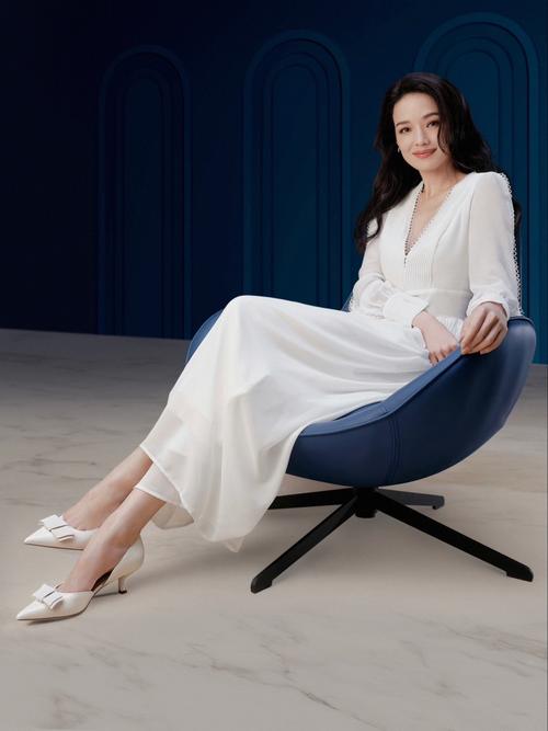 如何通过穿高跟鞋来达到舒淇推荐的瘦腿效果？