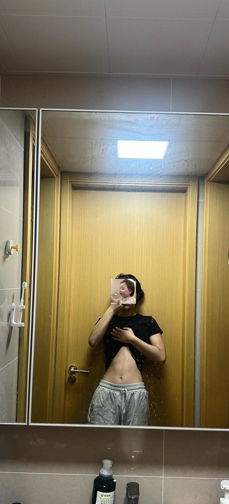 女子减肥练出六块腹肌后丈夫为何要与其离婚？