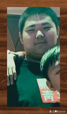 美国男教师减重300多斤后学生还能认出他吗？