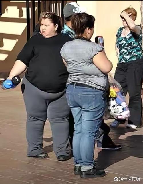 美国492斤女子为何誓死不减肥，梦想拥有世界蕞大臀围？