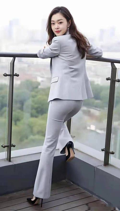 职业女性如何轻松拥有窈窕身材的秘诀是什么？