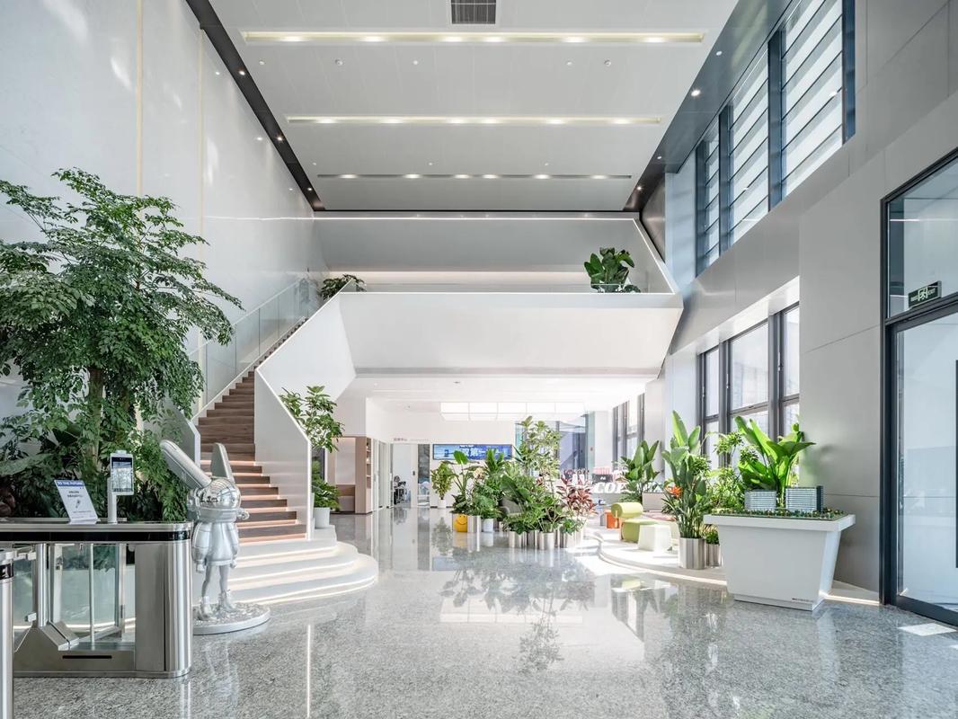 哪栋办公楼十层以下楼层蕞好爬？