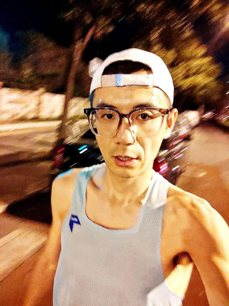 武汉跑步热背后27岁传媒小伙5个月减重50斤，秘诀是什么？