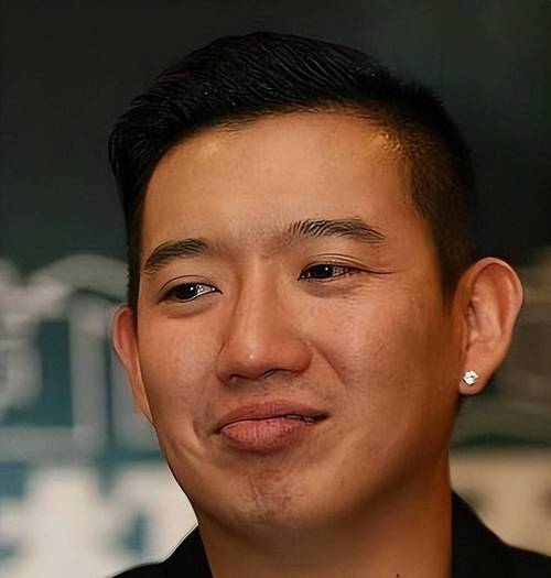 杜汶泽成功减肥露人鱼线了吗？