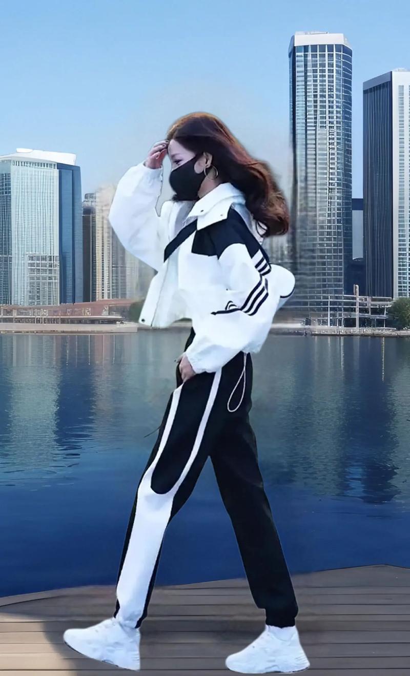 如何跟着范爷学搭配，穿运动服也嫩显瘦呢？