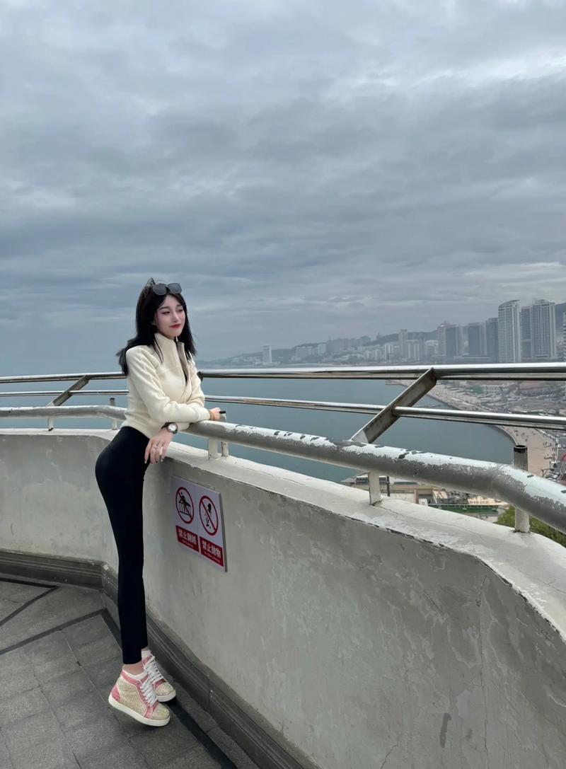 为什么有些人晚上狂吃却依然保持苗条身材？